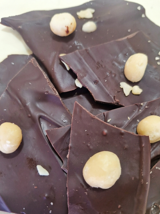 Golden Syrup and Macadamia Brittle Bag